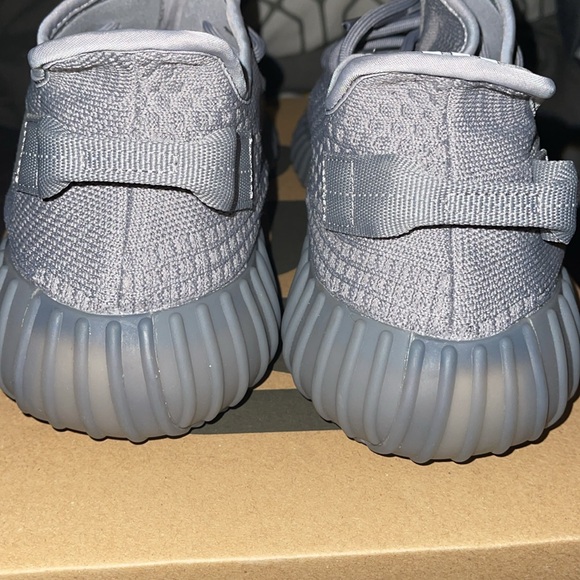 Yeezy 350 V2 size 12.5 - Picture 6 of 6